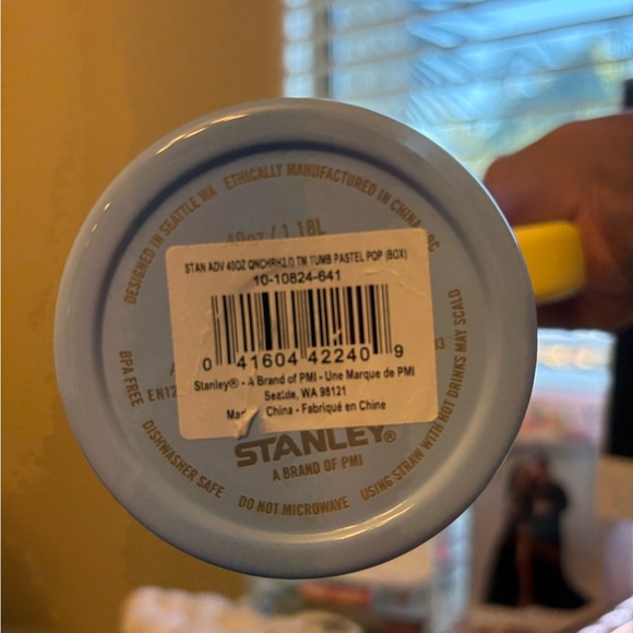 Stanley Pastel Pop Quencher H20 flowState 40oz. - Picture 3 of 3